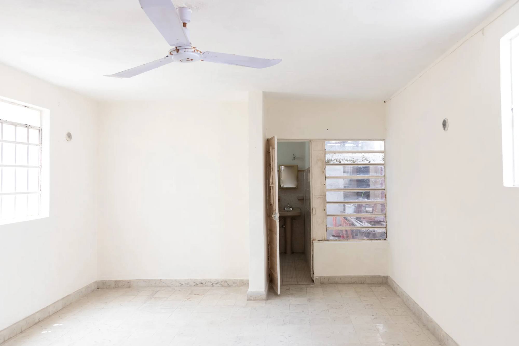 Foto 6 de 15: Casa de un piso en García Ginerés · Entrega inmediata