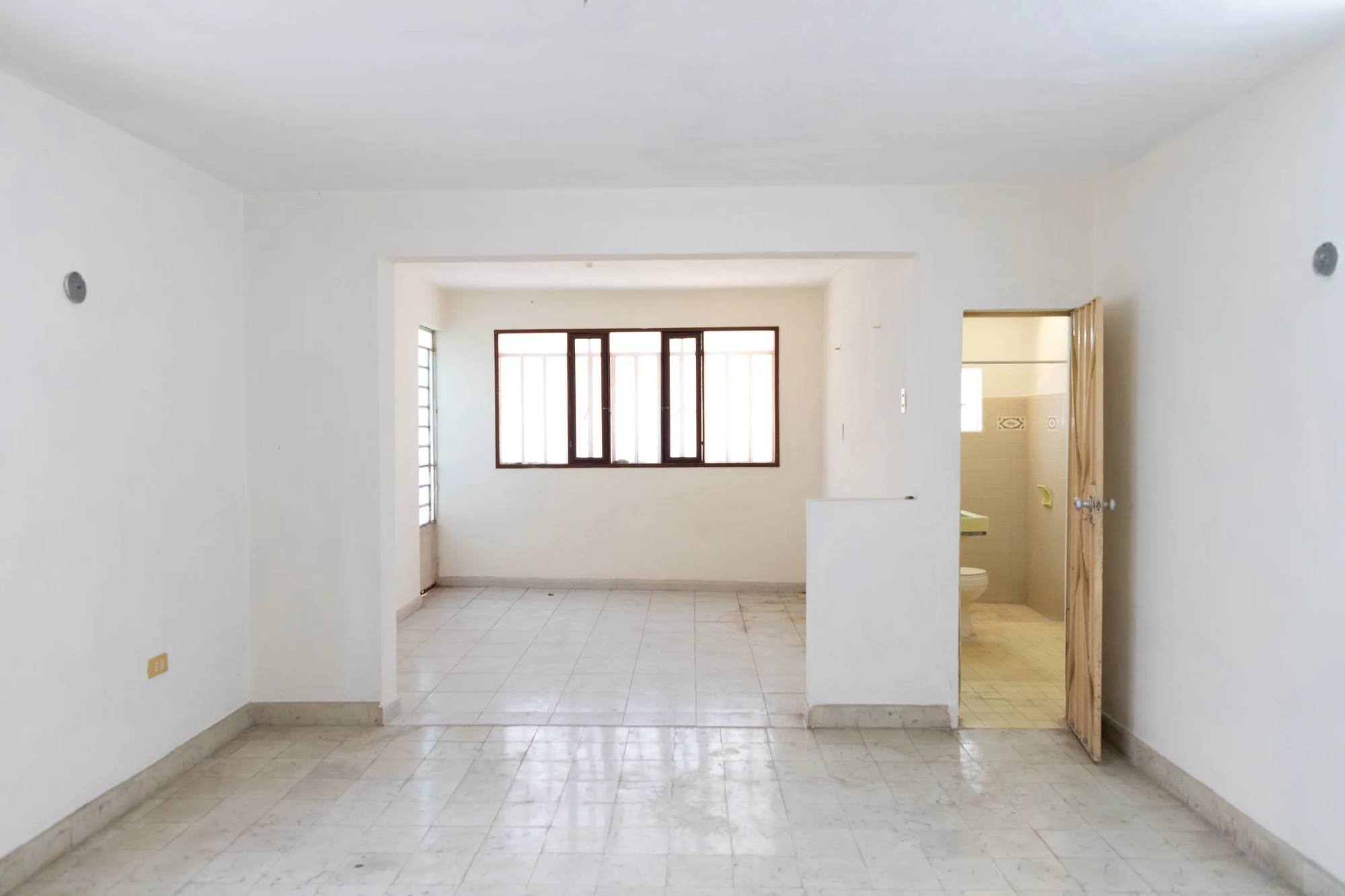 Foto 8 de 15: Casa de un piso en García Ginerés · Entrega inmediata