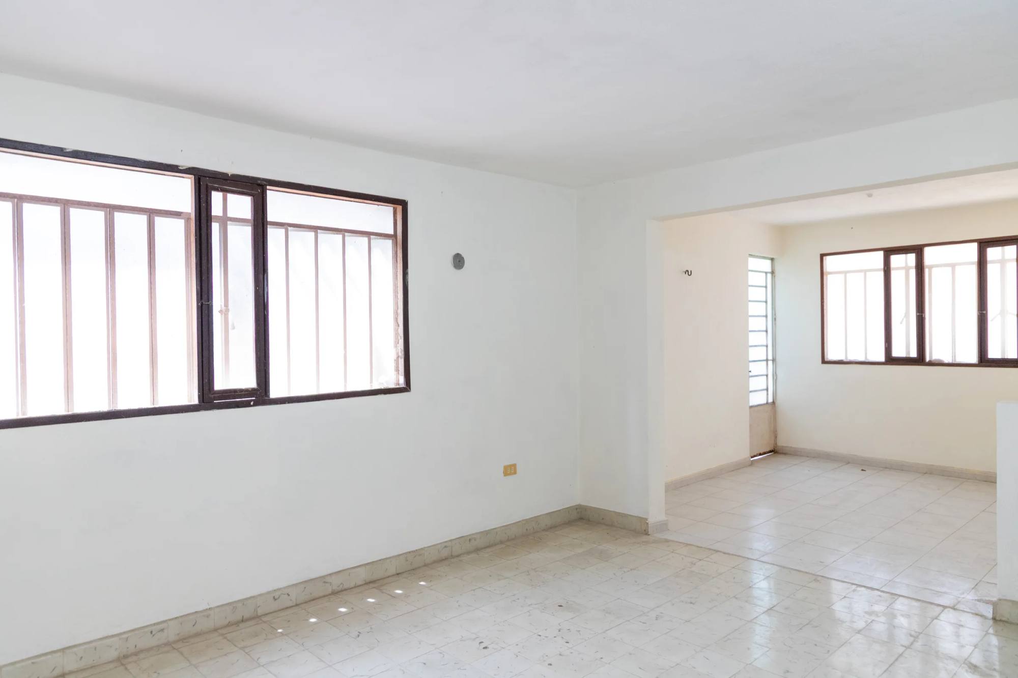 Foto 10 de 15: Casa de un piso en García Ginerés · Entrega inmediata