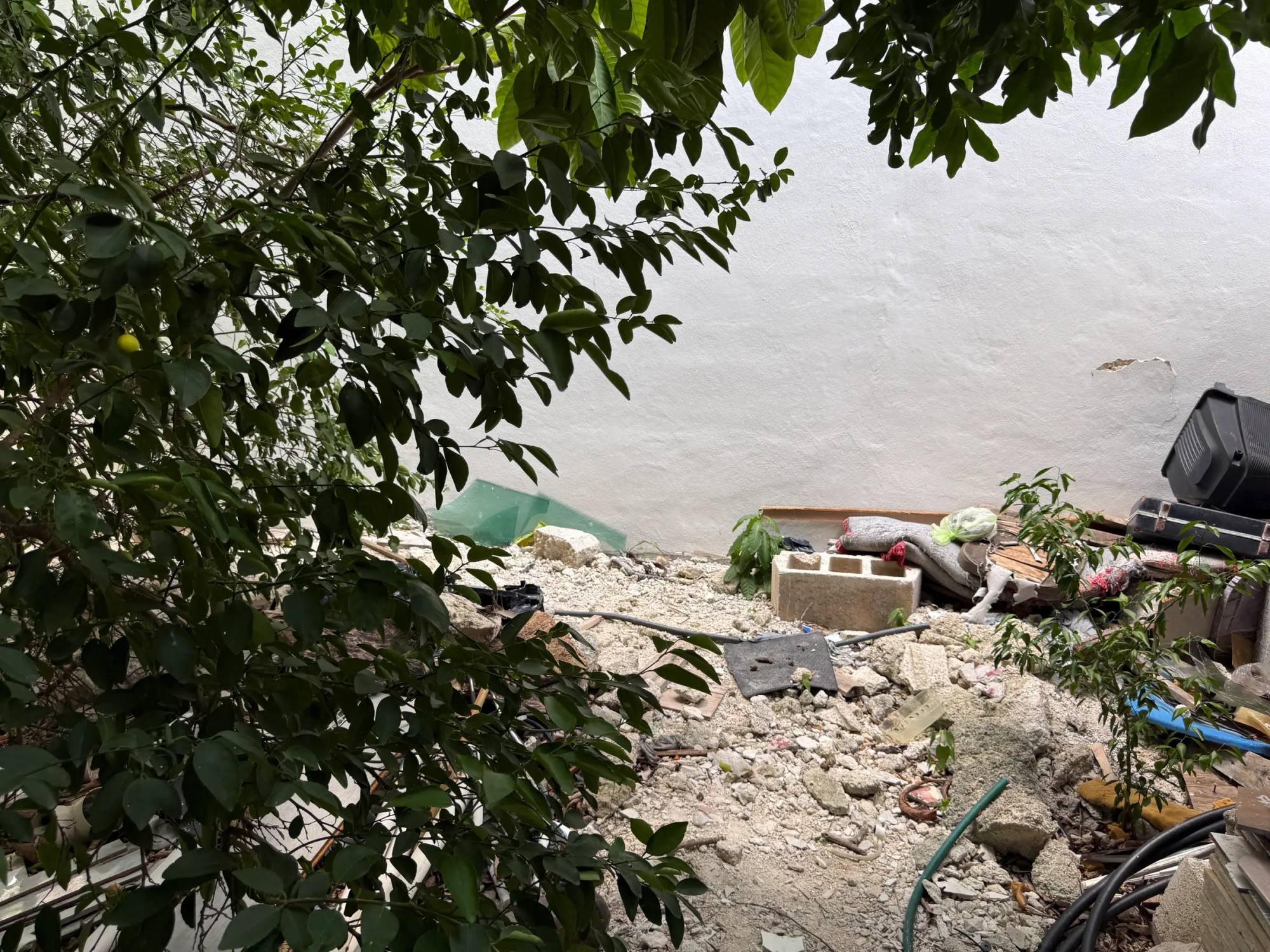 Foto 6 de 7: Terreno en Díaz Ordaz, Mérida · 223 m² con construcción para remodelar