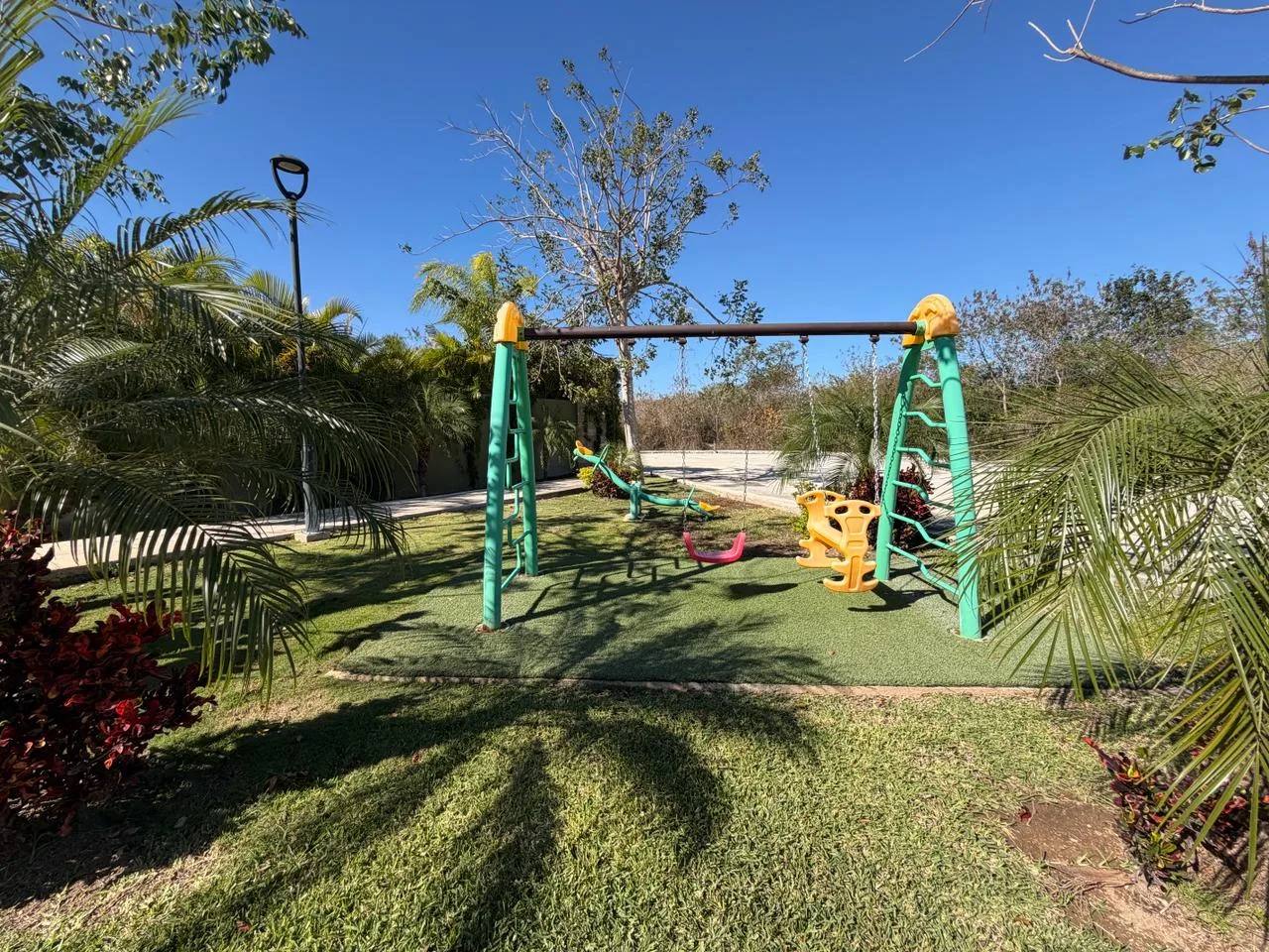 Foto 11 de 11: Terreno en Entre Parques Residencial, Conkal · Lote 22 de 327.61 m²