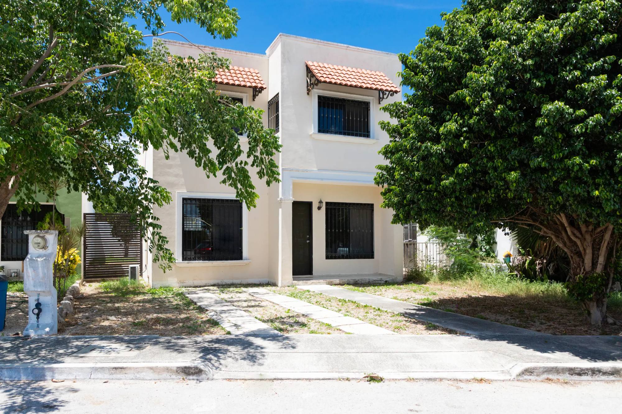 Foto 1 de 18: Casa con alberca en Gran Santa Fe, Privada Bambú · Entrega inmediata
