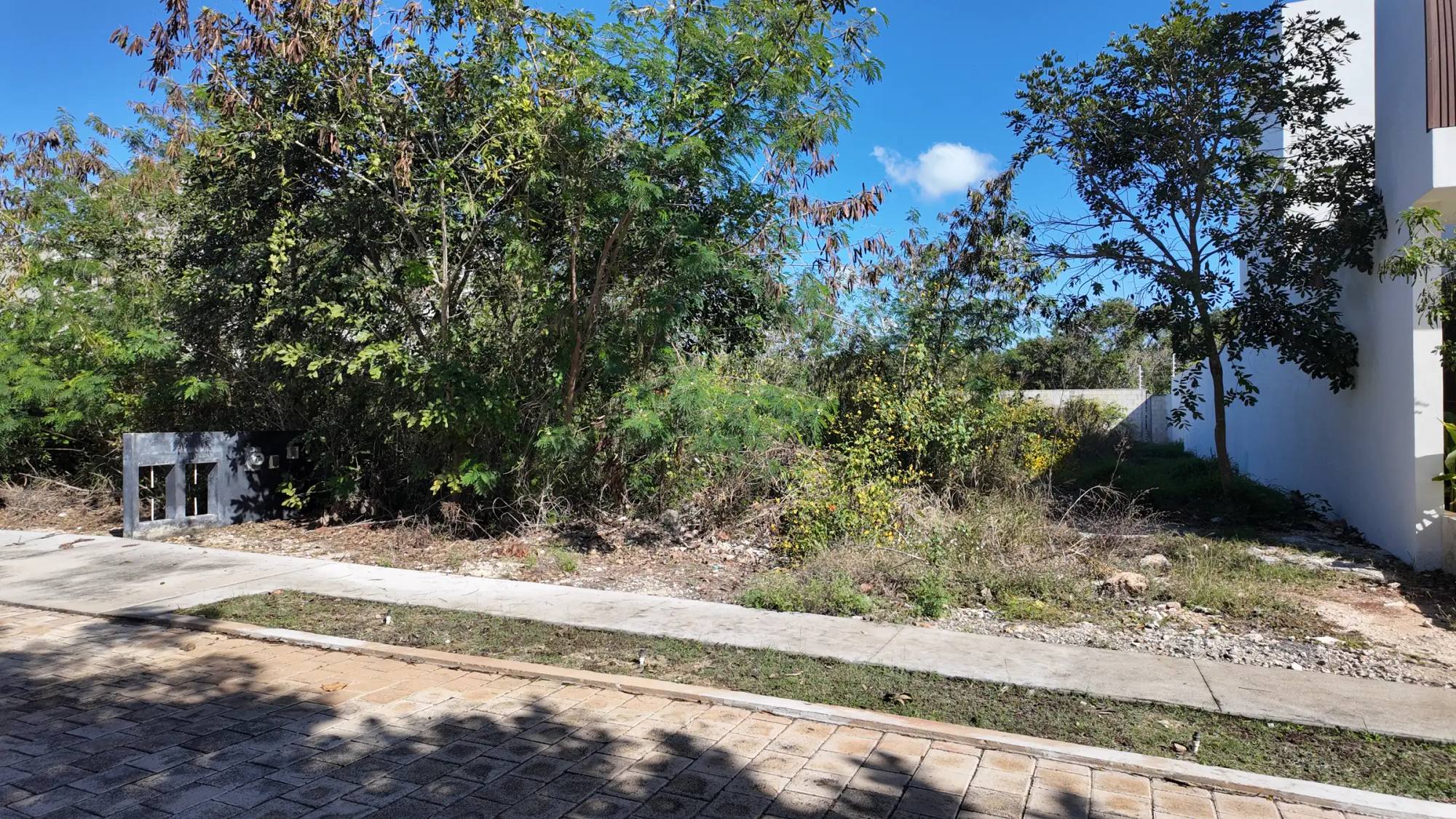 Foto principal: Terreno en Privada Gaviones, Cholul · 448 m² frente a las amenidades