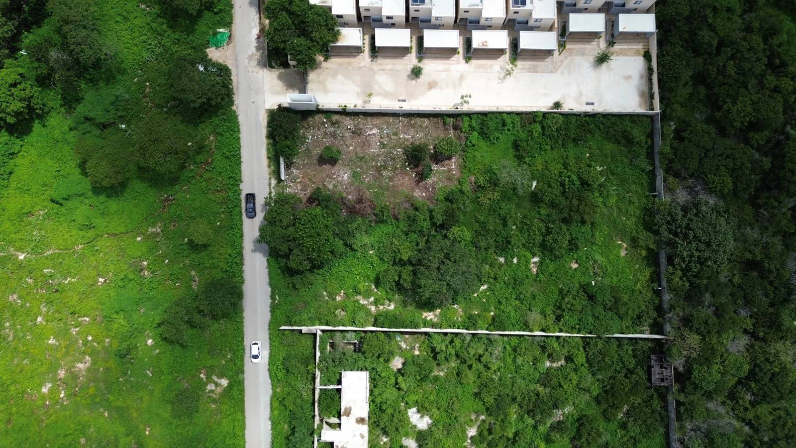 Foto 1 de 2: Terreno en Dzityá · 1,740 m² (lotes 1 y 2 juntos)